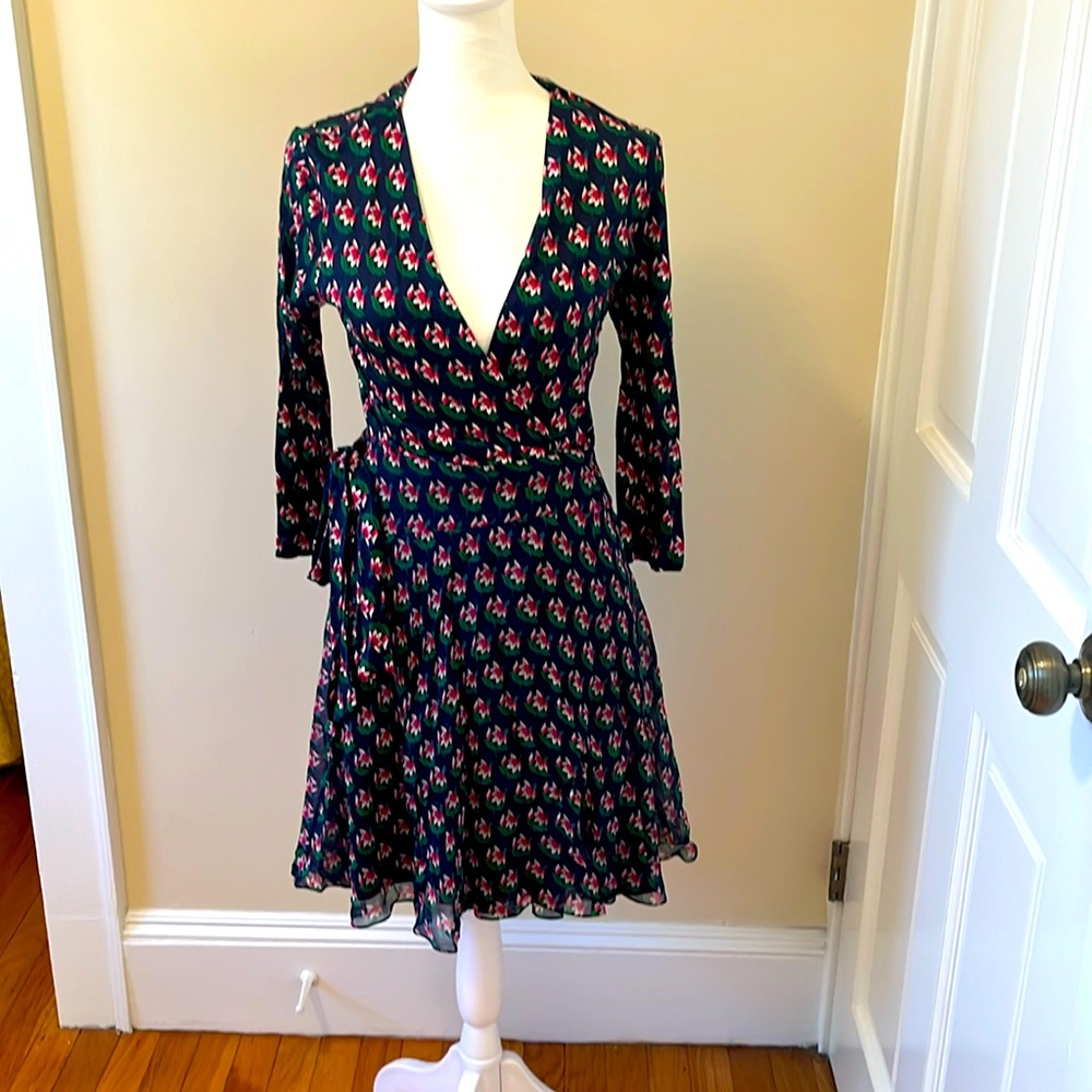 Beautiful Diane von Furstenberg dress!